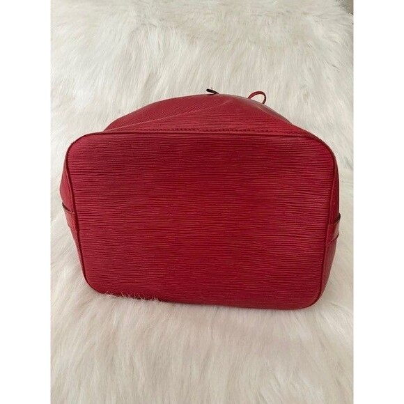 Louis Vuitton Red EPI Leather Neo Noe Drawstring Bucket Bag Medium Size - Picture 5 of 12